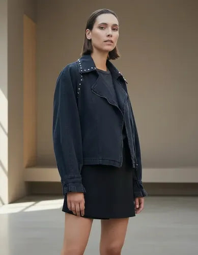 Campera De Gabardina Con Tachas Oversize Amplia