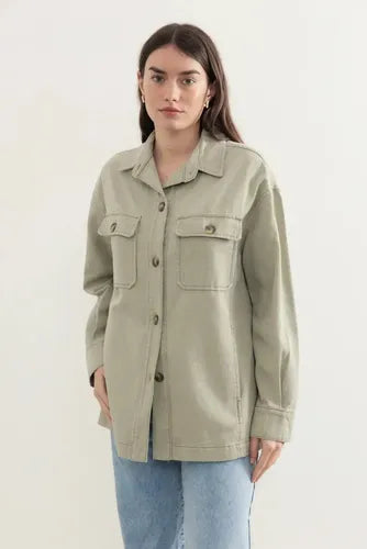 Campera De Gabardina Camisaco Modelo Amplio Verde 42 Lisa