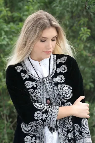 Tapado Saco Largo De Chiffon Bordado Negro Con Plateado M Liso