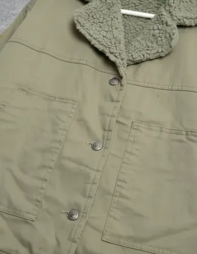 Campera De Gabardina Con Corderito Estilo 90s Modelo Grande