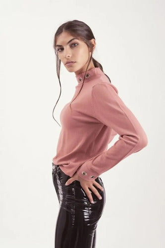 Sweater Tejido Cuello Alto Importado  Rosa Liso Único