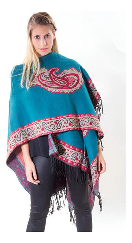 Ruanas Ponchos Grandes De Lanilla Divinos Tipo Rapsodia Vars Negro Lanilla U