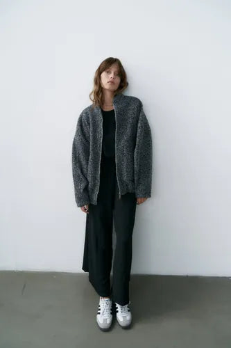 Campera Bomber De Bouclé Gris Oscuro Único Liso