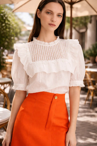 Blusa De Broderie Modelo Amplio