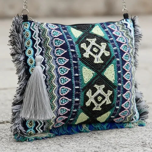 Cartera Bandolera Sobre Importado Bordado Tipo Holi Rapsodia