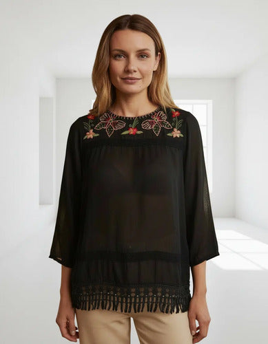 Blusa  Bordada Con Puntilla Boho