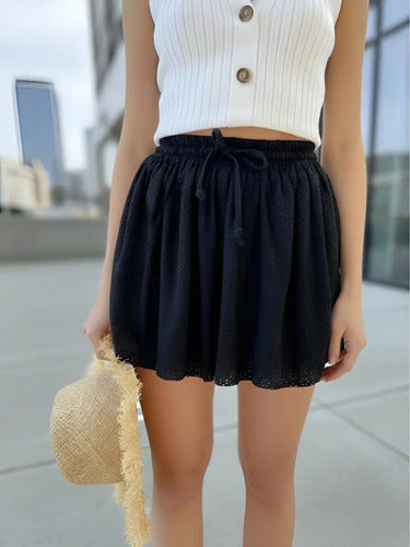 Short De Gamuza Calada Importado Negro Lisa S