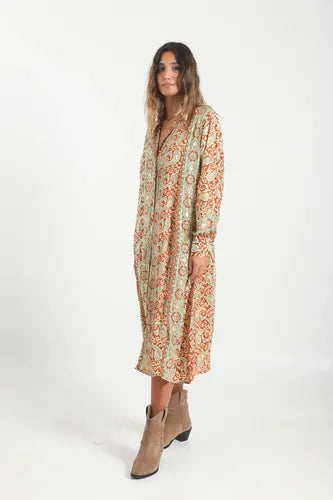 Vestido Camisero De Seda Hindú Con Dorado Modelo Amplio Marrón Estampado Único