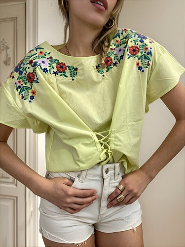 Remera Blusa Importada Estilo Boho Bordada Verde Limón M