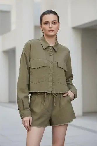 Campera Chaqueta Corta De Lino Desflecado Oversize Verde 40 Liso