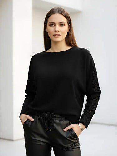 Sweater Con Strass Cod. 77 Negro Liso Único