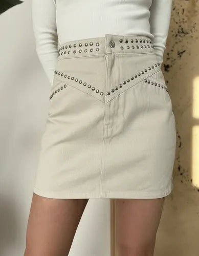 Mini Pollera De Gabardina Con Tachas