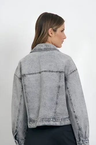 Chaqueta Campera De Gabardina Con Tachas