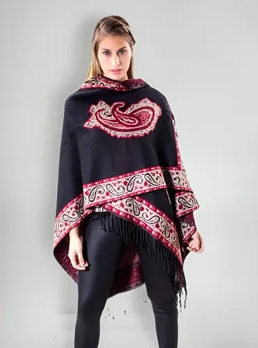 Ruanas Ponchos Grandes De Lanilla Divinos Tipo Rapsodia Vars Negro Lanilla U