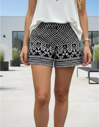 Short Bordado Estilo Boho Importado