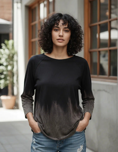 Blusa Remera Manga Larga Batik Diseño Negro Y Gris 1