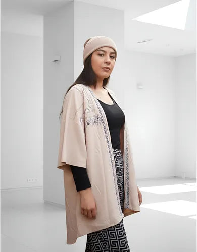 Saco Kimono Gamuzado Bordado Talle Amplio Negro L