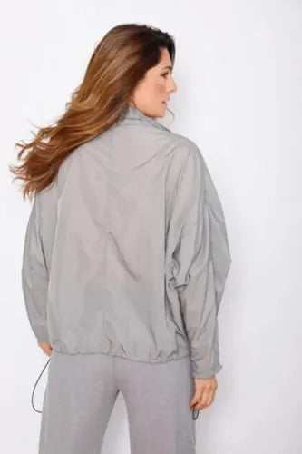 Campera Rompevientos Talle Grande Negro Único Liso