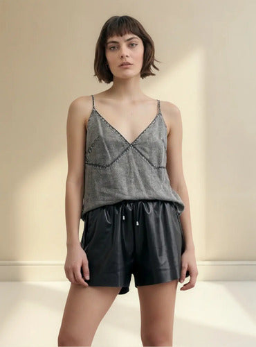 Short De Eco Cuero Negro Liso 38