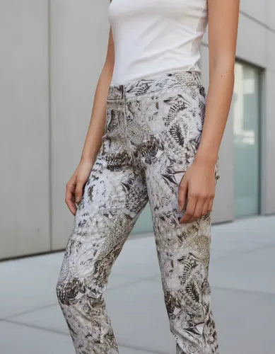 Pantalon De Diseño Marca Vestite Y Andate Multicolor Estampado 1