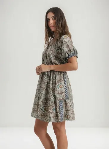Vestido De Seda Hindú Corto Abotonado Mod. 94 Marrón Claro Estampado Único