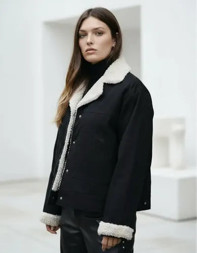 Campera De Gabardina Con Corderito Estilo 90s Modelo Grande