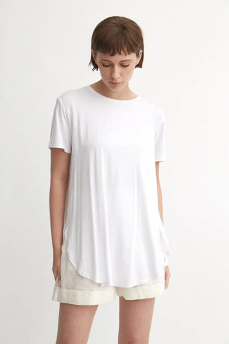 Remera  Modal Larga Modelo Amplio  Blanco Liso U