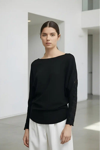Sweater Con Strass Cod. 77 Negro Liso Único