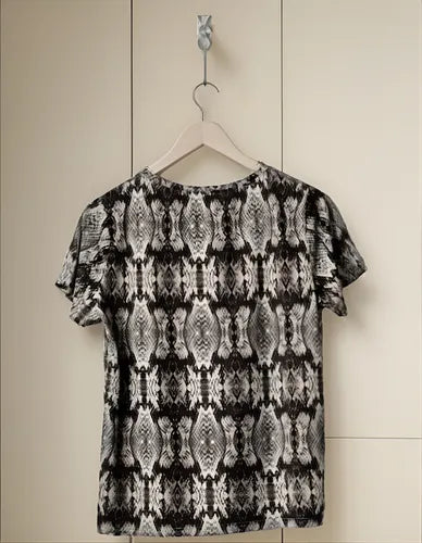 Remera Importada Reptil Girl Power