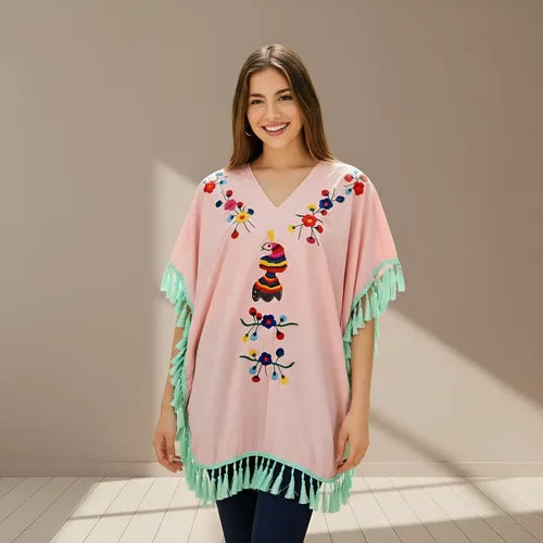 Túnica Poncho Blusa Grande Bordada Importada Amplia Rosa Bordado Único