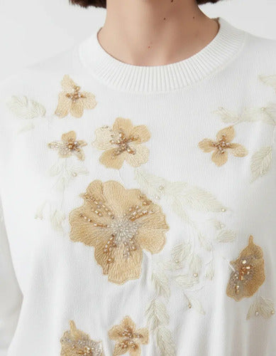 Sweater Importado Amplio Bordado (568) Blanco Bordado Único