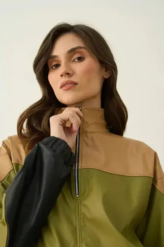 Buzo De Eco Cuero Modelo Amplio L Tricolor Lisa