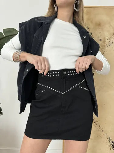 Mini Pollera De Gabardina Con Tachas