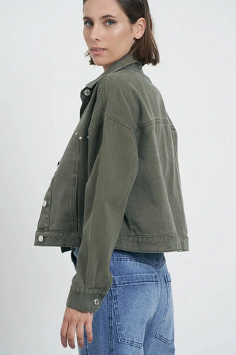 Campera De Gabardina Con Tachas Nueva 2da Selección Gris 40 Tachas