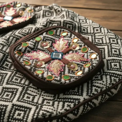 Mochila Bordada Estilo Folk Lentejuelas