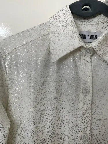 Camisa Blusa Diseño Detalles Dorados De Vestir Larga Blanco Puntitos Dorados 1
