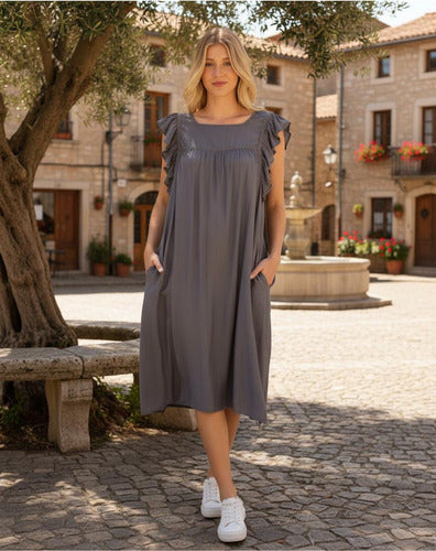 Vestido Sin Mangas De Simil Seda Gris Lisa Único