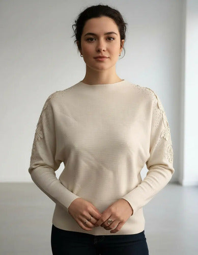 Sweater Tejido Importado Detalle En Brazos Strass  Cod. 288 Beige Unico