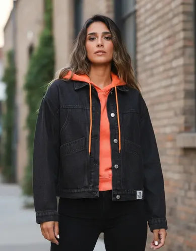 Campera De Jean Con Capucha Desmontable Modelo Amplio