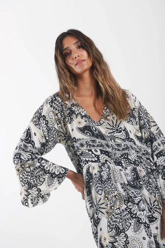 Vestido De Seda Hindú Largo Modelo Amplio Mod. 30 Blanco Con Negro Estampado Único