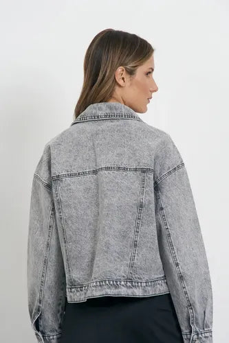 Campera De Gabardina Con Tachas Nueva 2da Selección Gris 40 Tachas