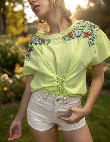 Remera Blusa Importada Estilo Boho Bordada Verde Limón M