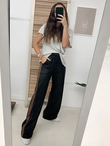 Pantalón Palazzo Engomado Franja Eco Cuero Cómodo