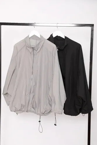 Campera Rompevientos Talle Grande Negro Único Liso