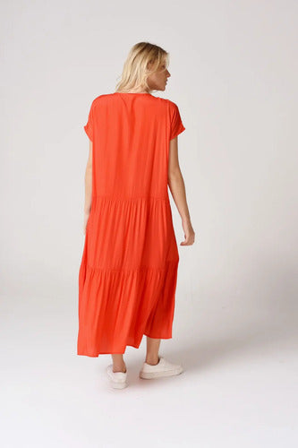 Vestido De Simil Seda Modelo Amplio