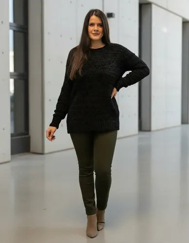 Sweater Boucle Pullover Tejido Amplio Negro Liso Unico