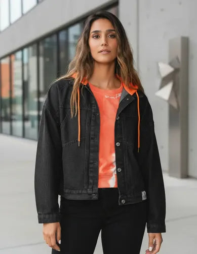 Campera De Jean Con Capucha Desmontable Modelo Amplio