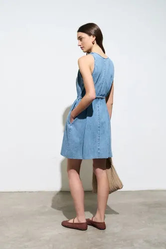 Vestido De Jean Sin Mangas Con Cinto