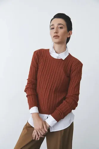 Sweater Pullover Trenzado Básico
