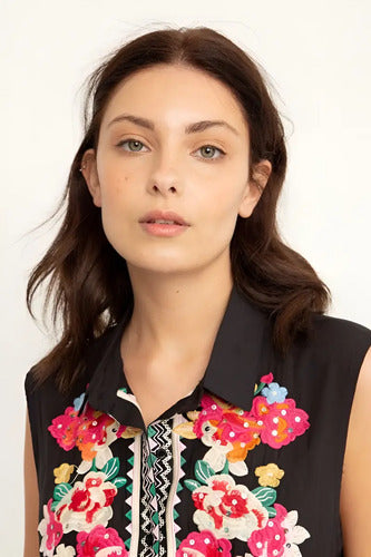 Blusa Camisa Importada Sin Mangas Bordada Estilo Vars